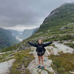 Meet your Posher, Catie